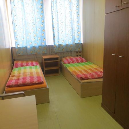 Hostel Monty Říčany 外观 照片