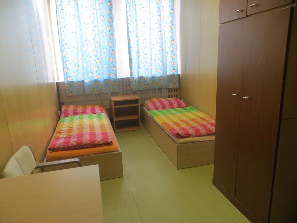 Hostel Monty Říčany 外观 照片