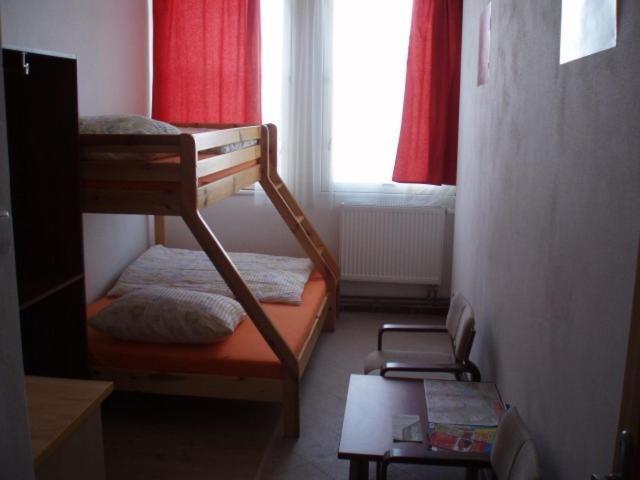 Hostel Monty Říčany 外观 照片